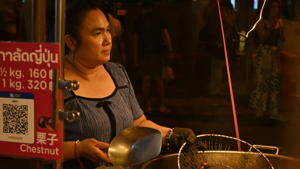 Dans les rues de Chinatown, on trouve tout type de nourriture. (photo Pauline Moyer)