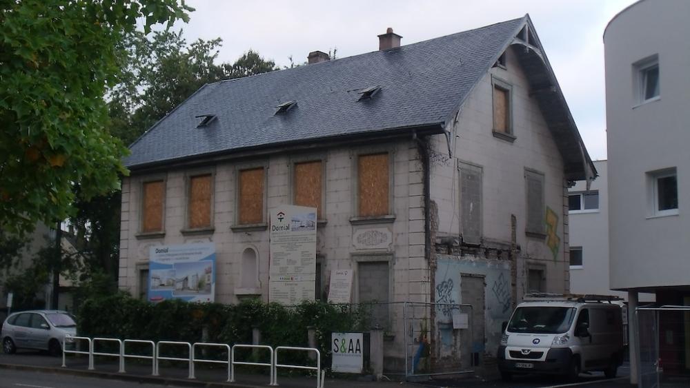 Le bâtiment 7, rue de l'Abbé-Lemire était une maison d'accueil de la petite enfance jusqu'en juin 2008.