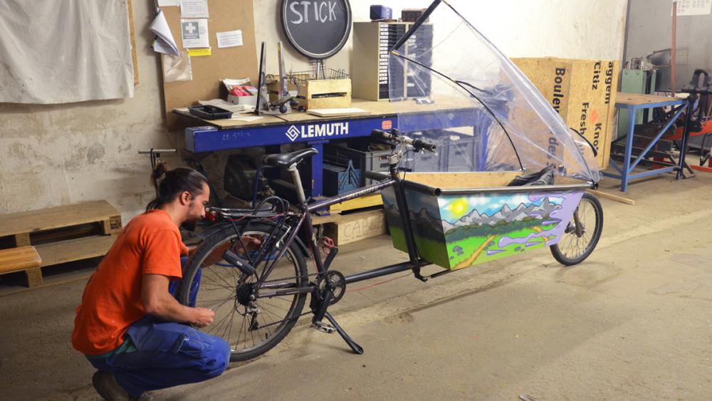 Ce vélo-cargo c'est 120 heures de travail. 