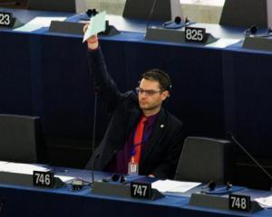 « L’euro tient bon malgré les Cassandres »