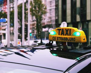 Taxi Khout fait bonne route