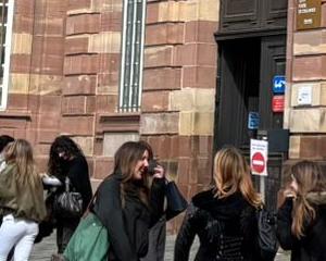 « J’ai tout le temps besoin de repos » : et si les adolescents commençaient les cours plus tard ?