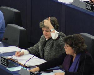 L'affrontement droite-gauche regagne l'hémicycle  