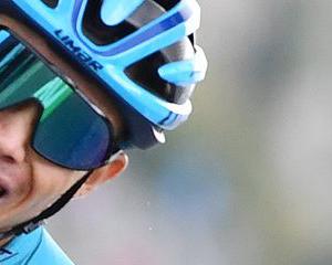 Tour de France, 17e étape : Miguel Angel Lopez remporte l'étape-reine
