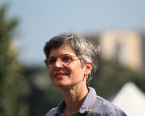 Éducation menstruelle : Sandrine Rousseau veut libérer la parole sur le sujet dès la primaire 