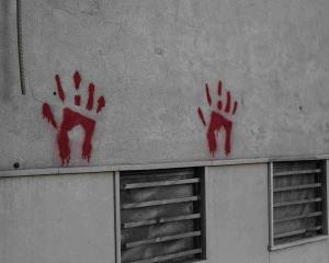 À Belgrade, des graffitis au haut-relief politique