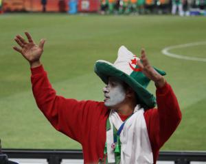 Un match de foot entre la France et l'Algérie en projet
